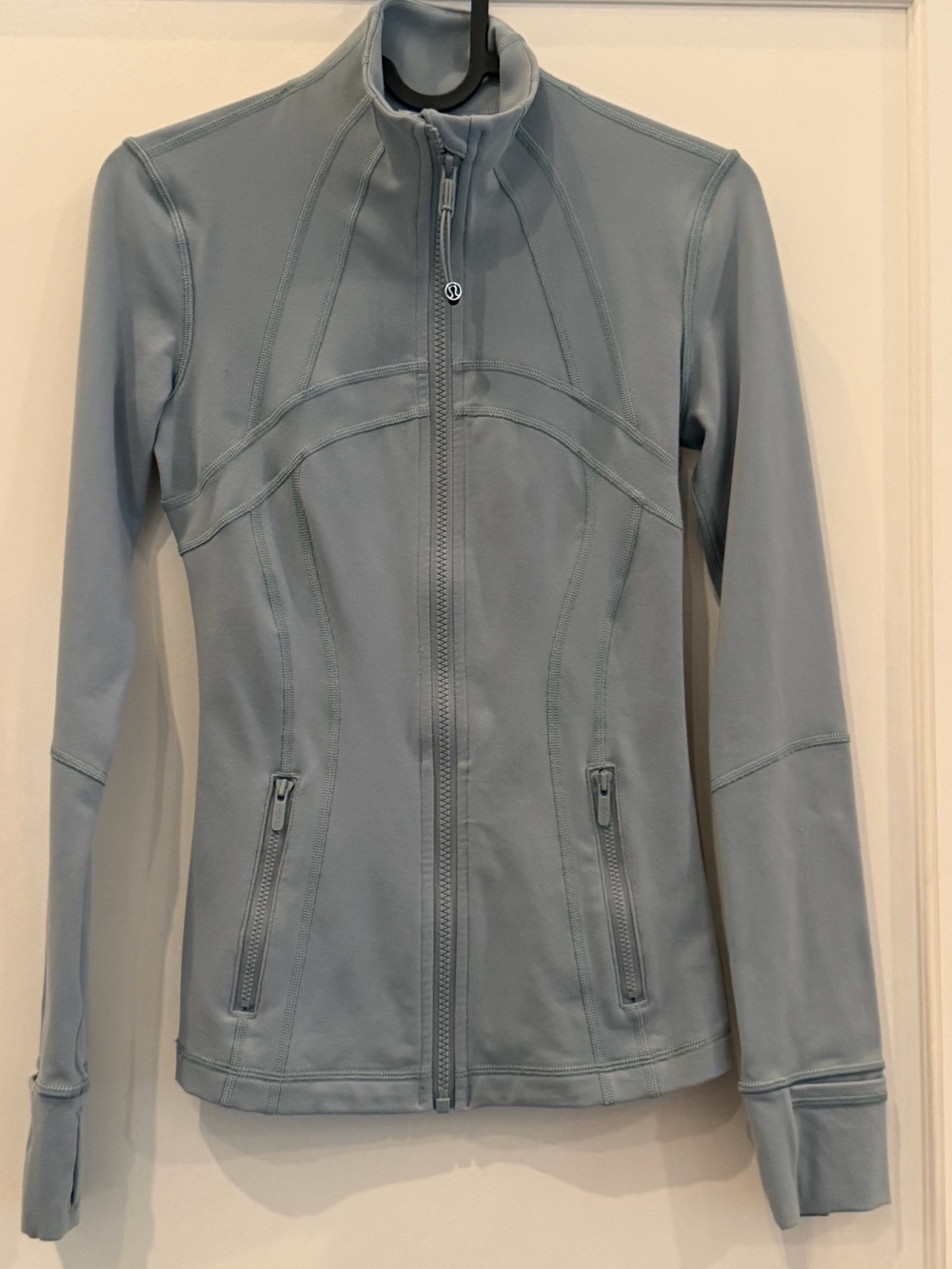 Lululemon Define Full Zip Jacket Thumbholes Zipped pockets Light Blue, size 0
